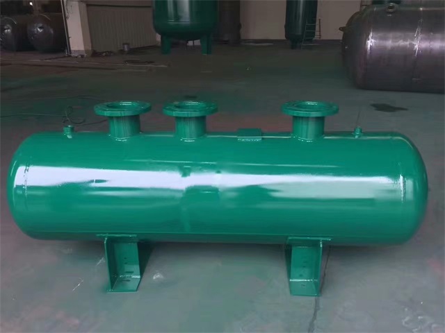 滨城滨城滨城蒸汽分气缸